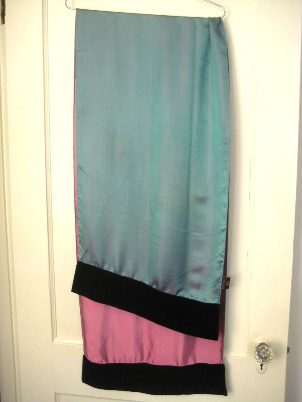 SILKY CHARMEUSE AQUA & PINK SHAWL SCARF by BIANCO LEVRIN w/3.5" OF BLACK VELVET